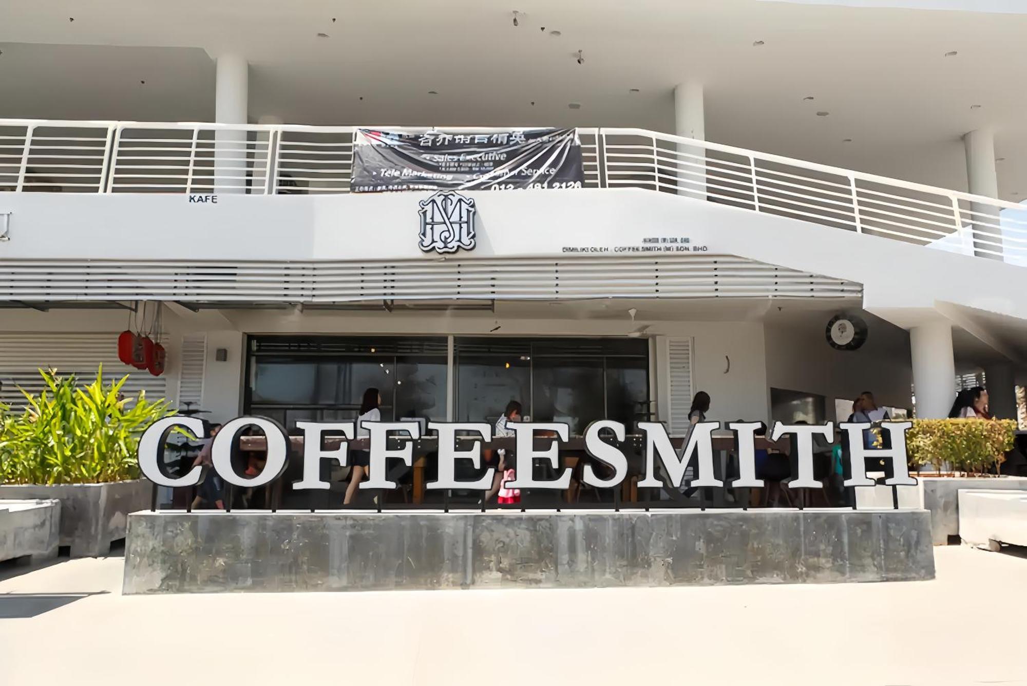 Maritime Seaview Suites Penang Τζωρτζ Τάουν Εξωτερικό φωτογραφία