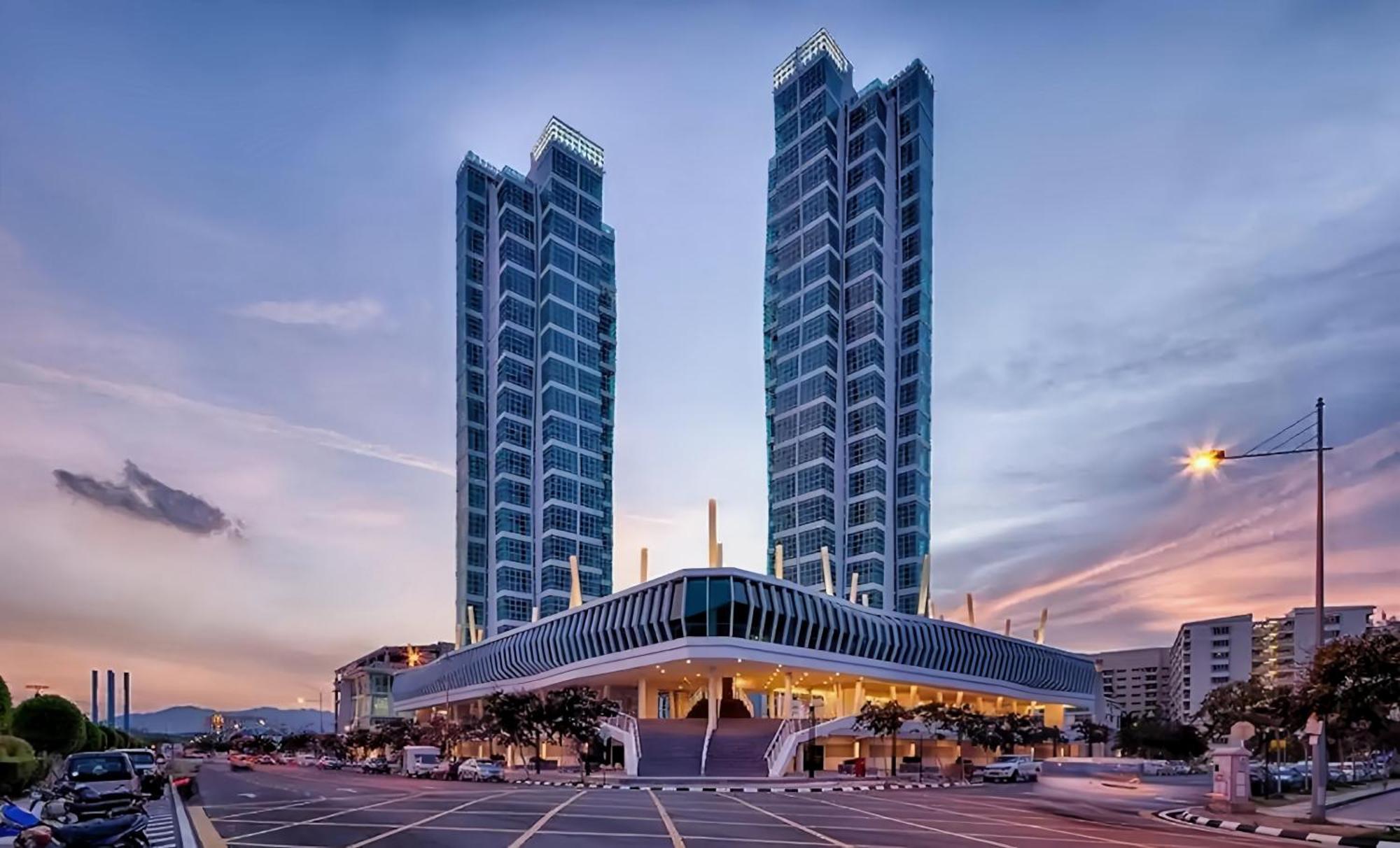 Maritime Seaview Suites Penang Τζωρτζ Τάουν Εξωτερικό φωτογραφία