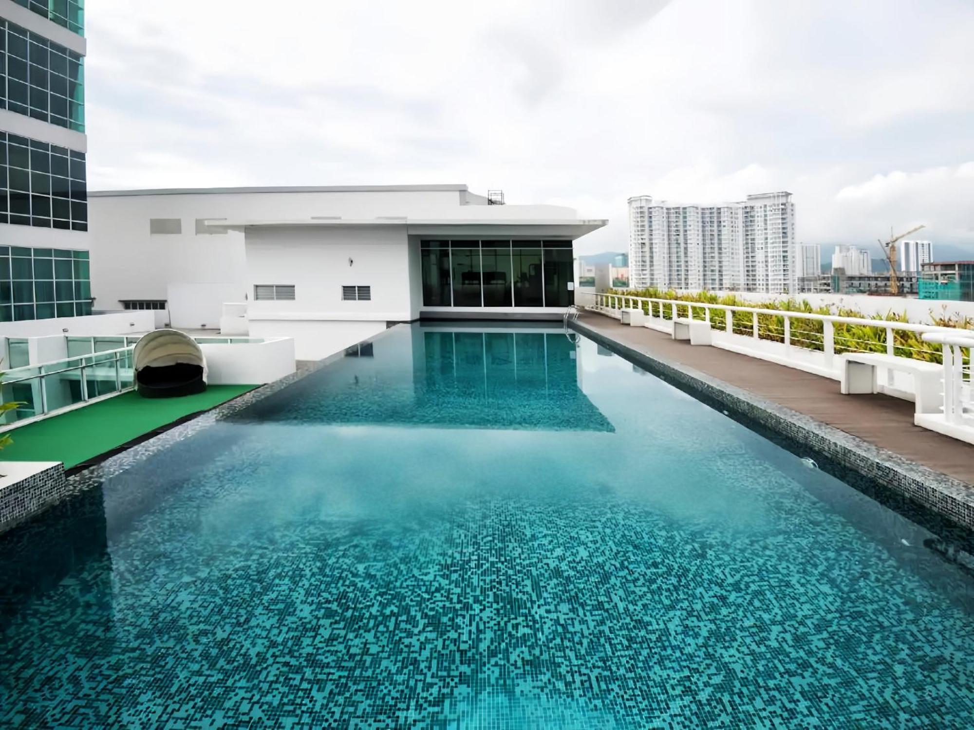 Maritime Seaview Suites Penang Τζωρτζ Τάουν Εξωτερικό φωτογραφία