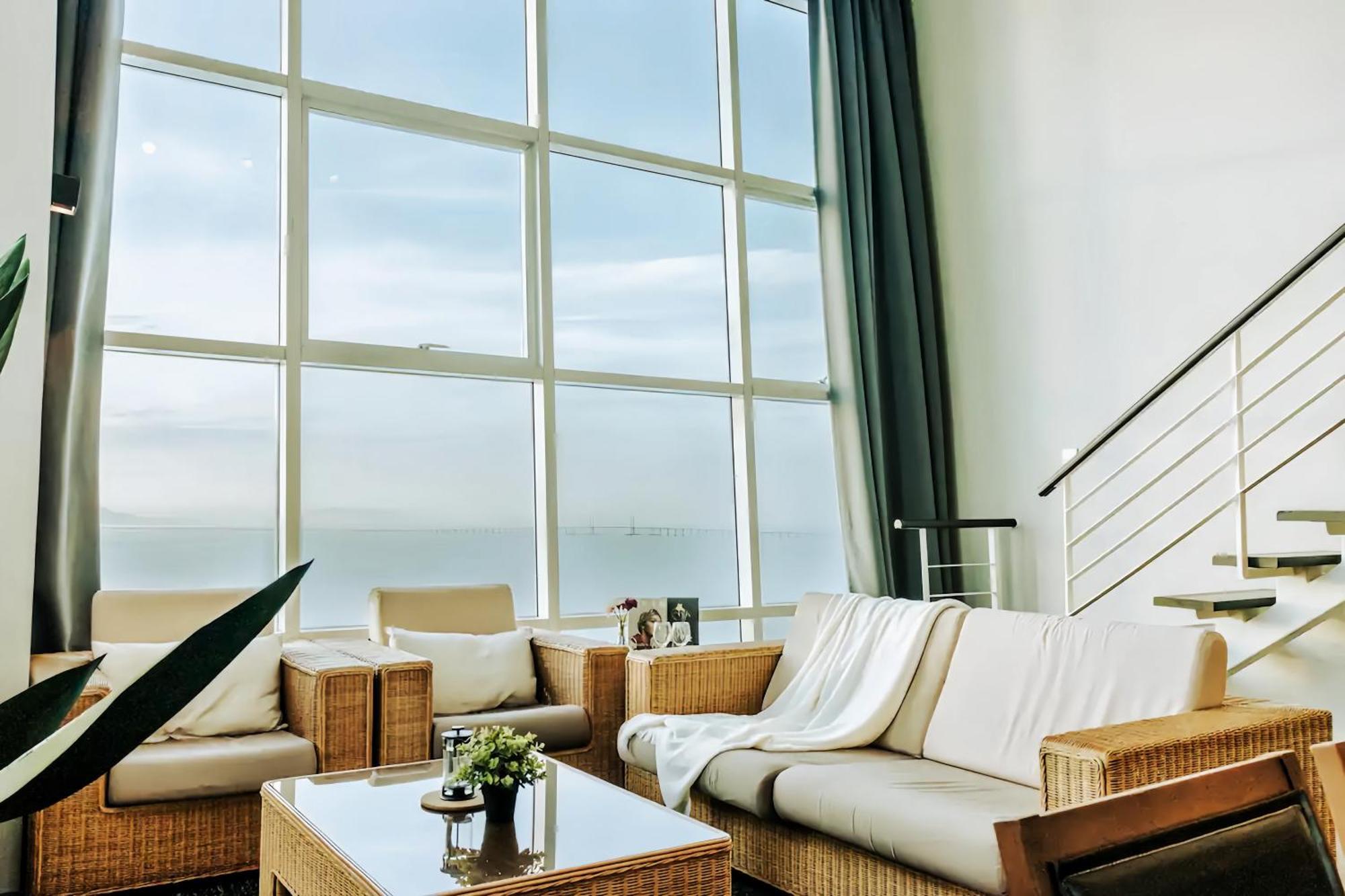 Maritime Seaview Suites Penang Τζωρτζ Τάουν Εξωτερικό φωτογραφία