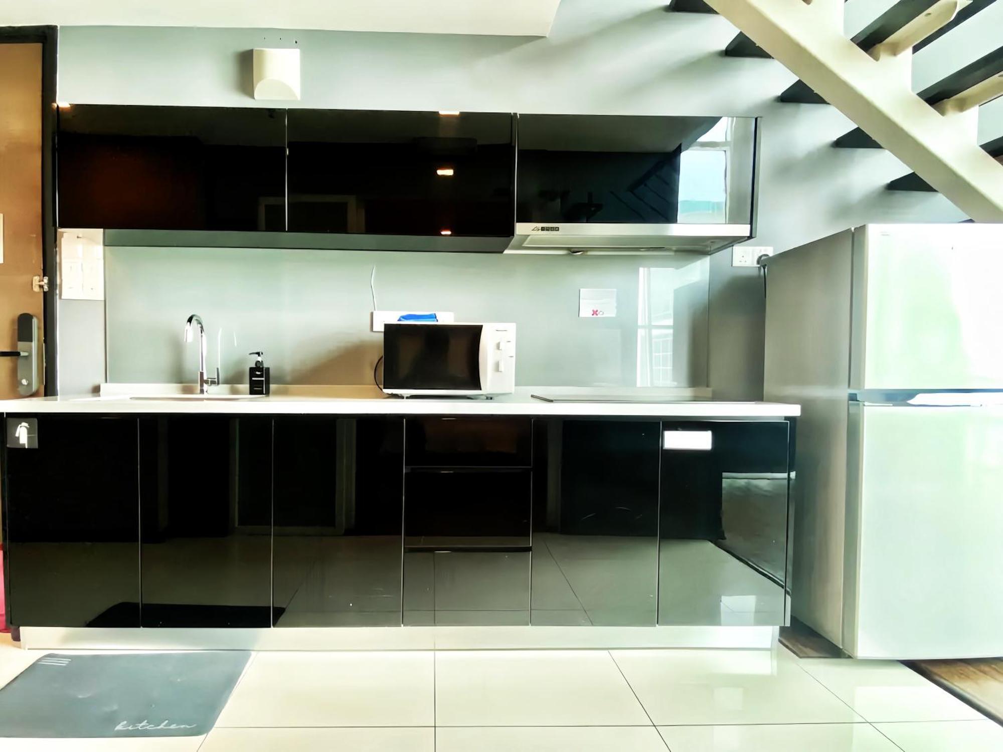Maritime Seaview Suites Penang Τζωρτζ Τάουν Εξωτερικό φωτογραφία