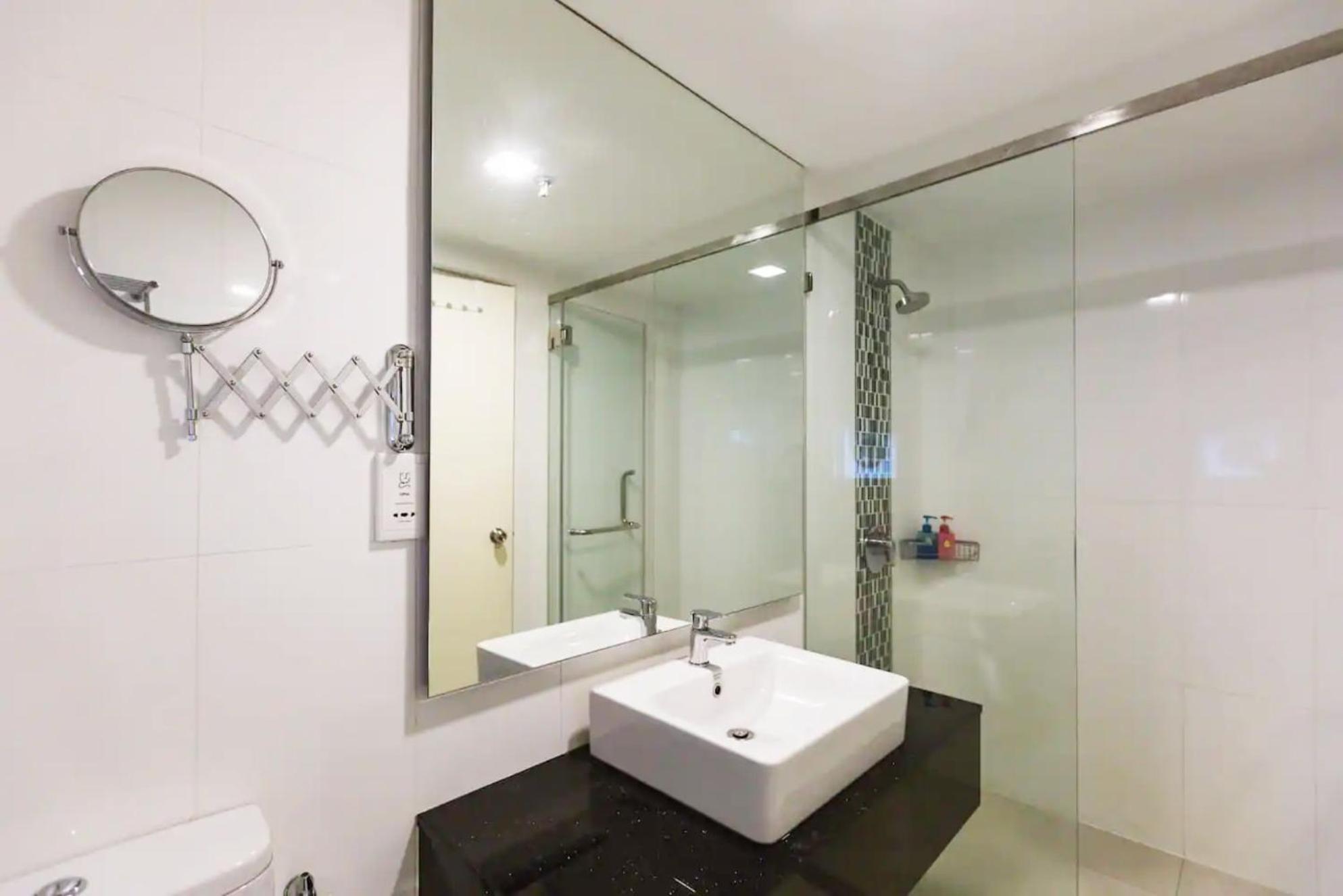 Maritime Seaview Suites Penang Τζωρτζ Τάουν Εξωτερικό φωτογραφία